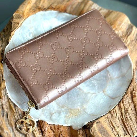 Gucci Metallic Zip-Around Leather Wallet - Picture 1 of 13